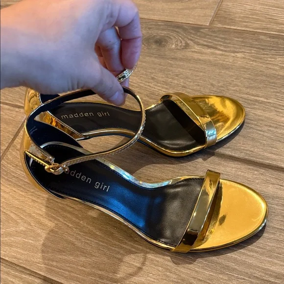 Madden Girl Metallic Gold Ankle Strap Heels Sz 8.5 M - Picture 6 of 14